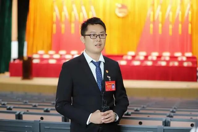 温氏集团团委副书记叶泽晓荣获“全国优秀共青团干部”荣誉称号