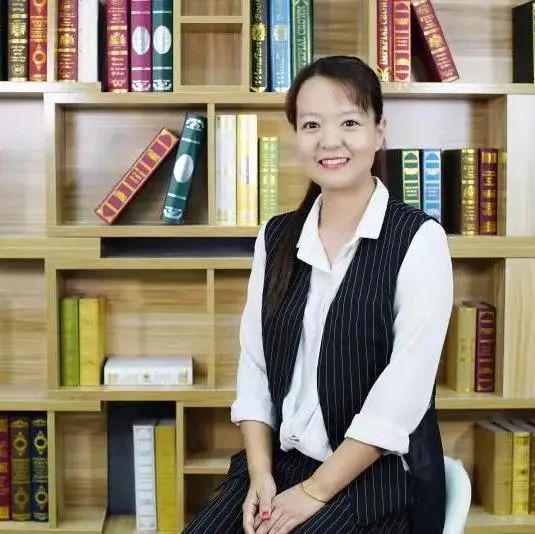 西安欧亚学院荣获陕西省总工会“陕西省五一巾帼标兵岗”荣誉称号