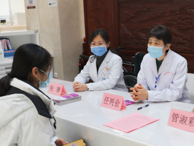 济南市第四人民医院院长任兴业荣获“济南市先进工作者”称号