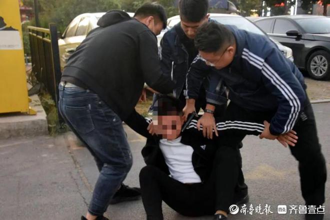 三个月抓获千余犯罪嫌疑人！胶州市公安局获“为民服务先锋”称号