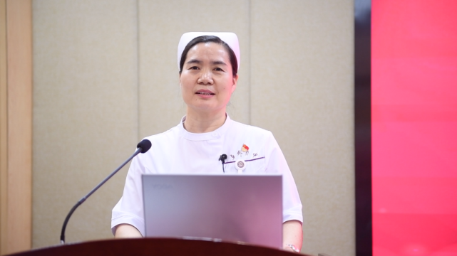 喜报！杨巧芳荣膺“全国杰出护理工作者”称号