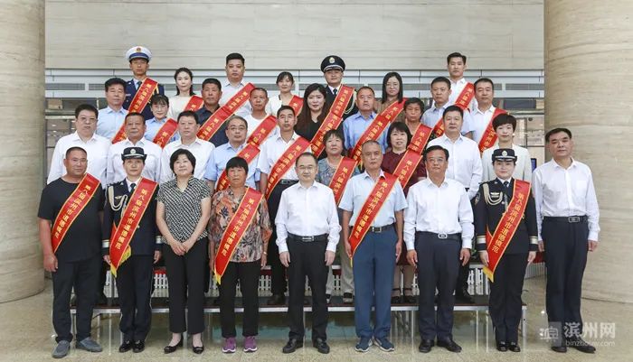 扶危济困显大爱！滨州中院安延平获滨州市第八届道德模范称号