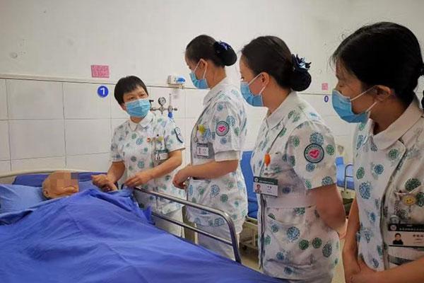 重庆市精神卫生中心杨云秀获“重庆好护士”称号