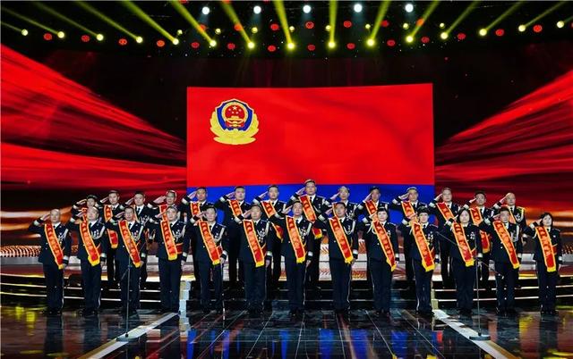 40载韶华守边关 临沧民警石林荣获 2022“最美基层民警”称号