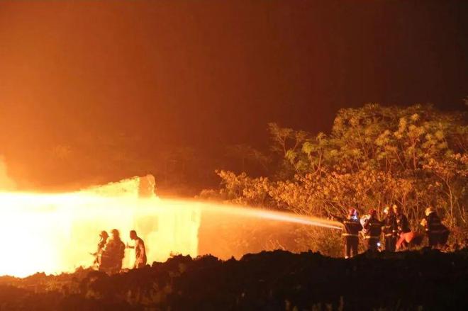 台州消防2个集体荣获“2023年浙江省工人先锋号”荣誉称号