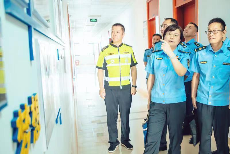 徐州市交通运输综合行政执法支队李爱娟同志荣获2023年度“江苏交通巾帼建功标兵”称号