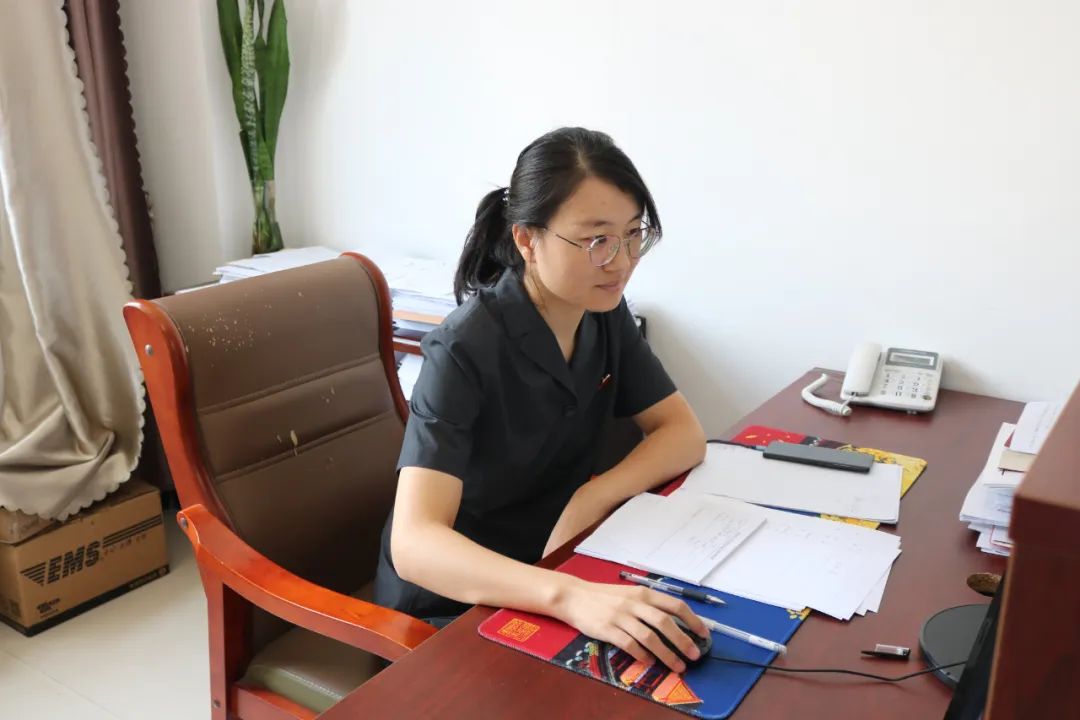 临西法院王亚男法官荣获“全市法院办案能手”称号