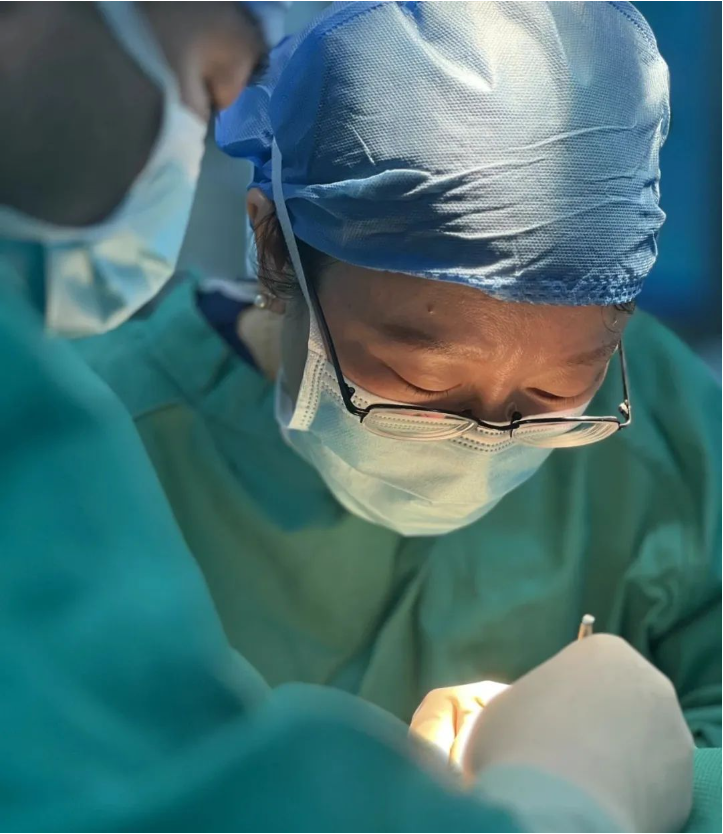 红谷滩普瑞眼科医院 【喜报】梁玲玲院长被评为2023年南昌市百名优秀医生荣誉称号