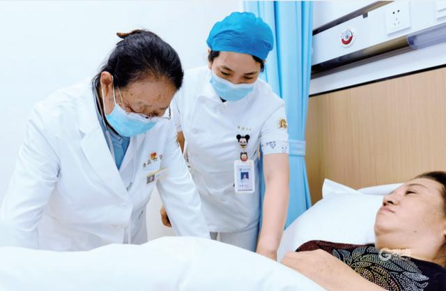 84岁被评为“青岛楷模”！“提灯女神”李桂美：将南丁格尔精神代代相传